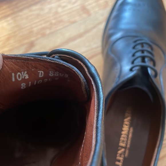 Allen Edmonds Vernon mens  black Oxfords. 10.5 D. - Picture 4 of 7